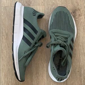 Adidas Swift Men’s 10.5